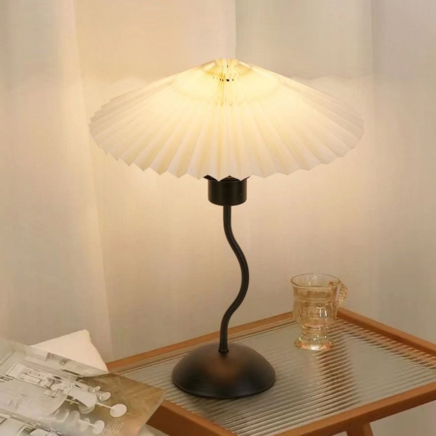 Vintage Creative Pleated Fabric Table Lamp