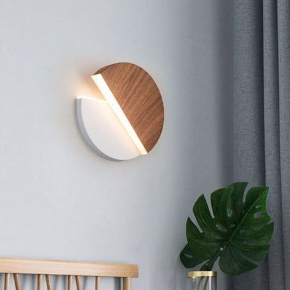 Creative Rotatable Nordic Style Wall Light